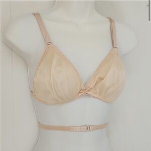 Vintage Warner’s Any Which Way Wire Free Cream Triangle Wrap Bralette 36 A B C